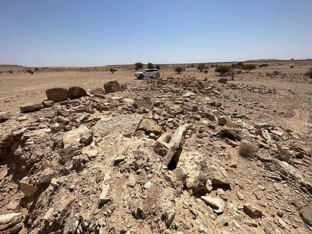 مدير الهيئة العامة للآثار والمتاحف بساحل حضرموت يؤكد اكتشاف موقع برونزي في هضبة دوعن