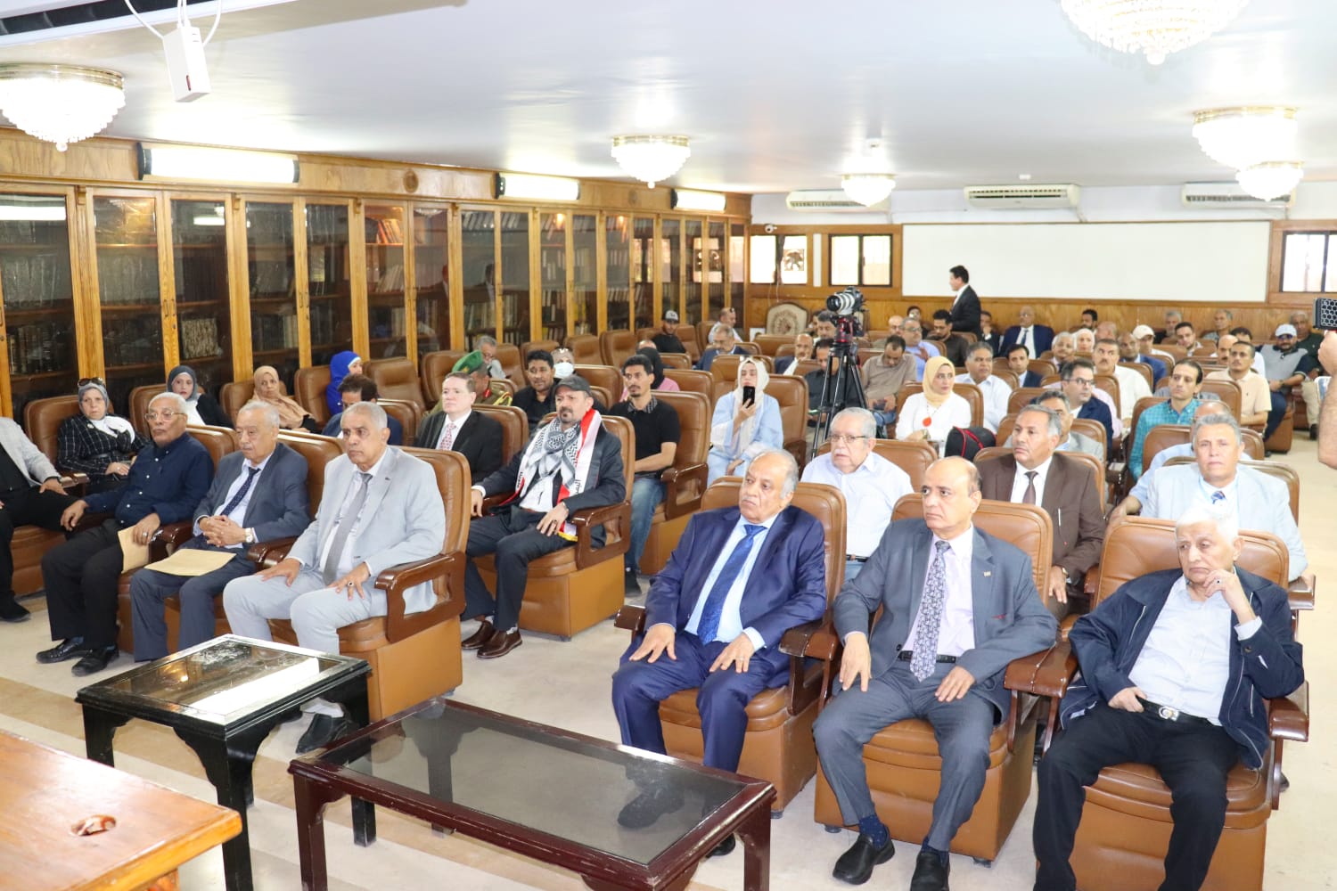 سفارة اليمن في القاهرة تحتفي بالذكرى الستين لثورة أكتوبر المجيدة