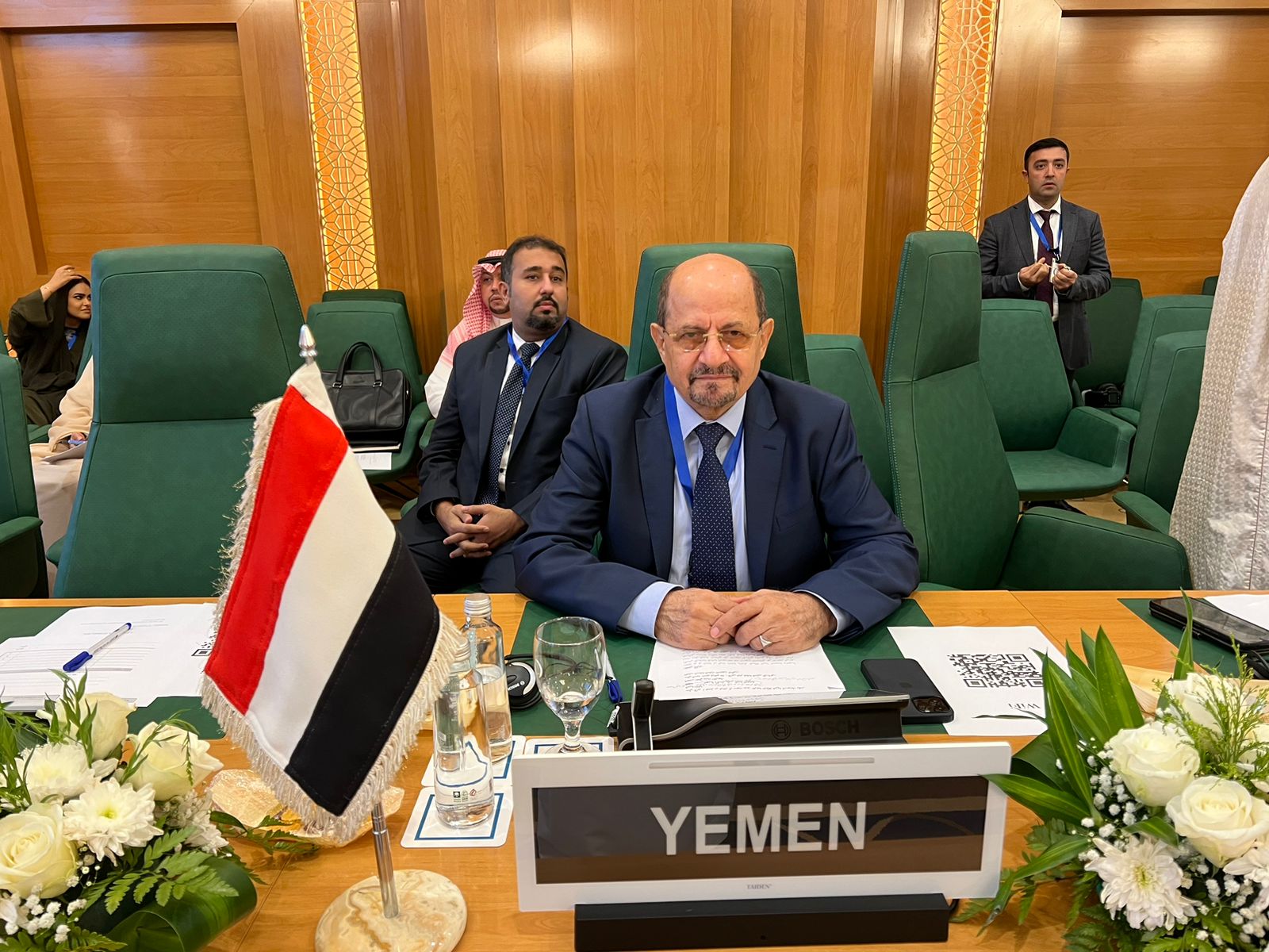 اليمن تشارك في الإجتماع الوزاري الإستثنائي لمنظمة التعاون الإسلامي بشأن جرائم الإحتلال الإسرائيلي