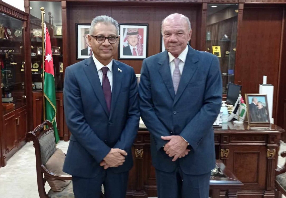 السفير فقيرة يبحث مع رئيس مجلس الأعيان الأردني سبل تعزيز العلاقات الثنائية بين البلدين