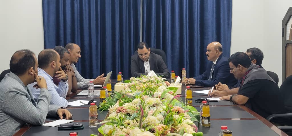 وزير الزراعة والثروة السمكية يبحث مع المدير القطري لمنظمة "هاد" مشروع سبل العيش بسقطرى