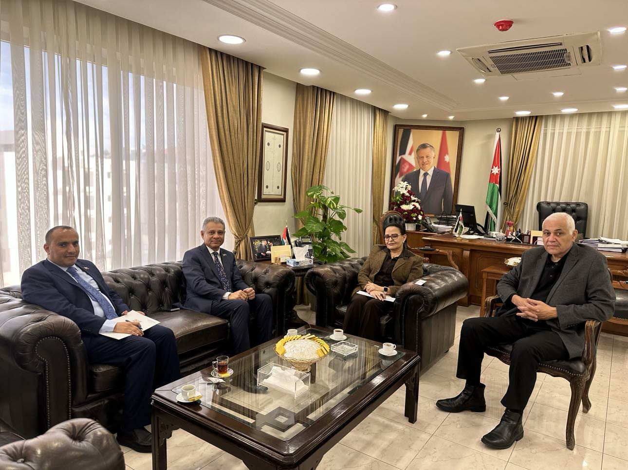 السفير فقيرة يبحث مع وزيرة العمل الأردنية التعاون المشترك