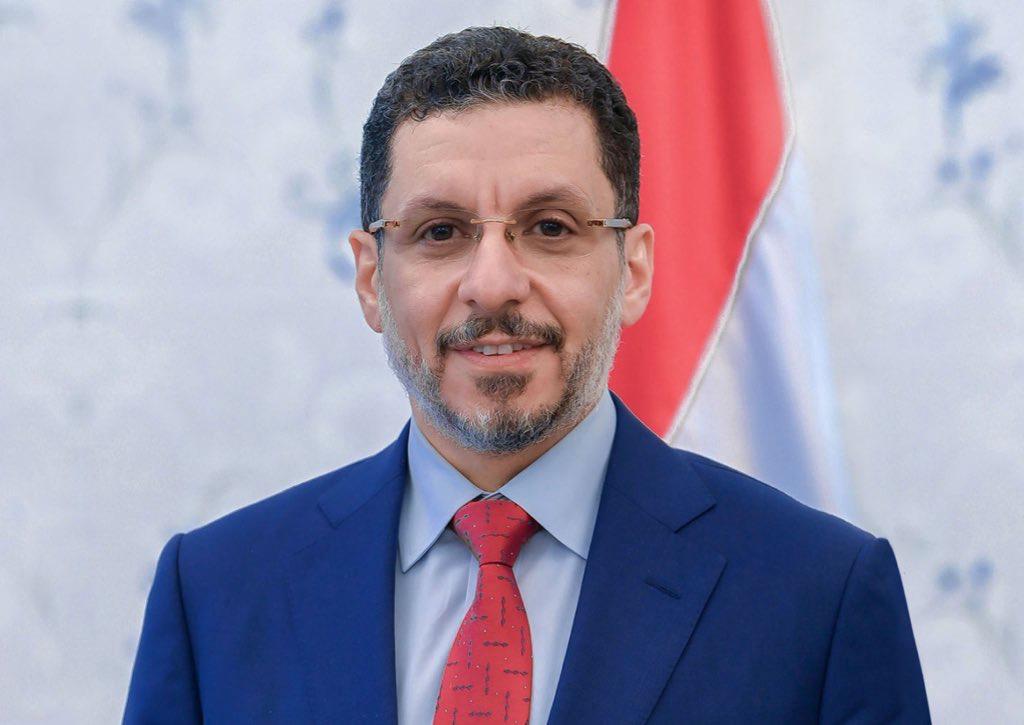 رئيس الوزراء يتلقى برقية تهنئة من وزير المكتب السلطاني بسلطنة عمان