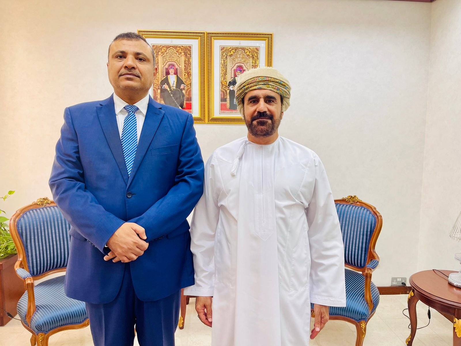 بن شطيف يلتقي رئيس دائرة الخليج والجوار الإقليمي في الخارجية العمانية