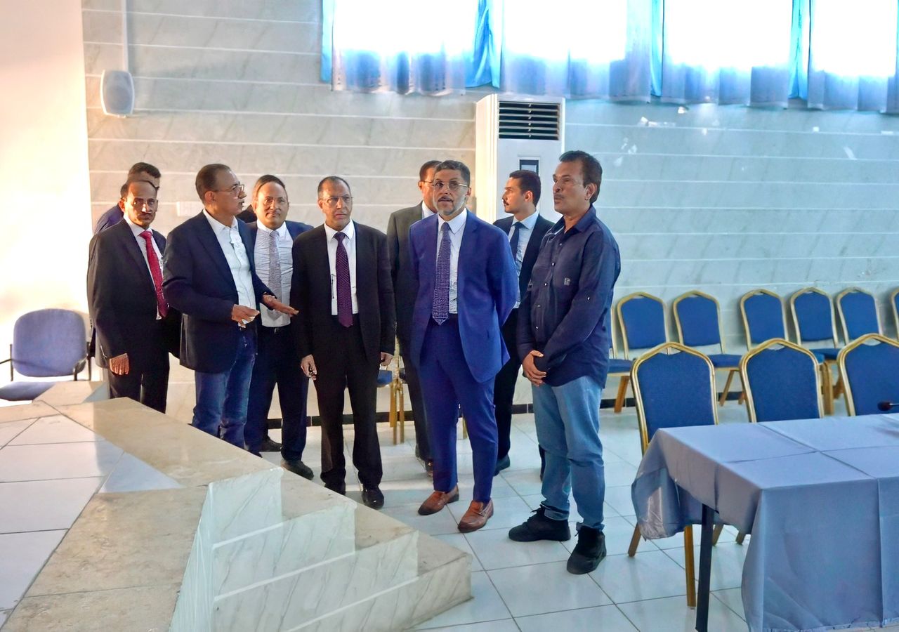 رئيس الوزراء يشدد على دور هيئة حماية البيئة في التعامل مع المخاطر والتحديات البيئية