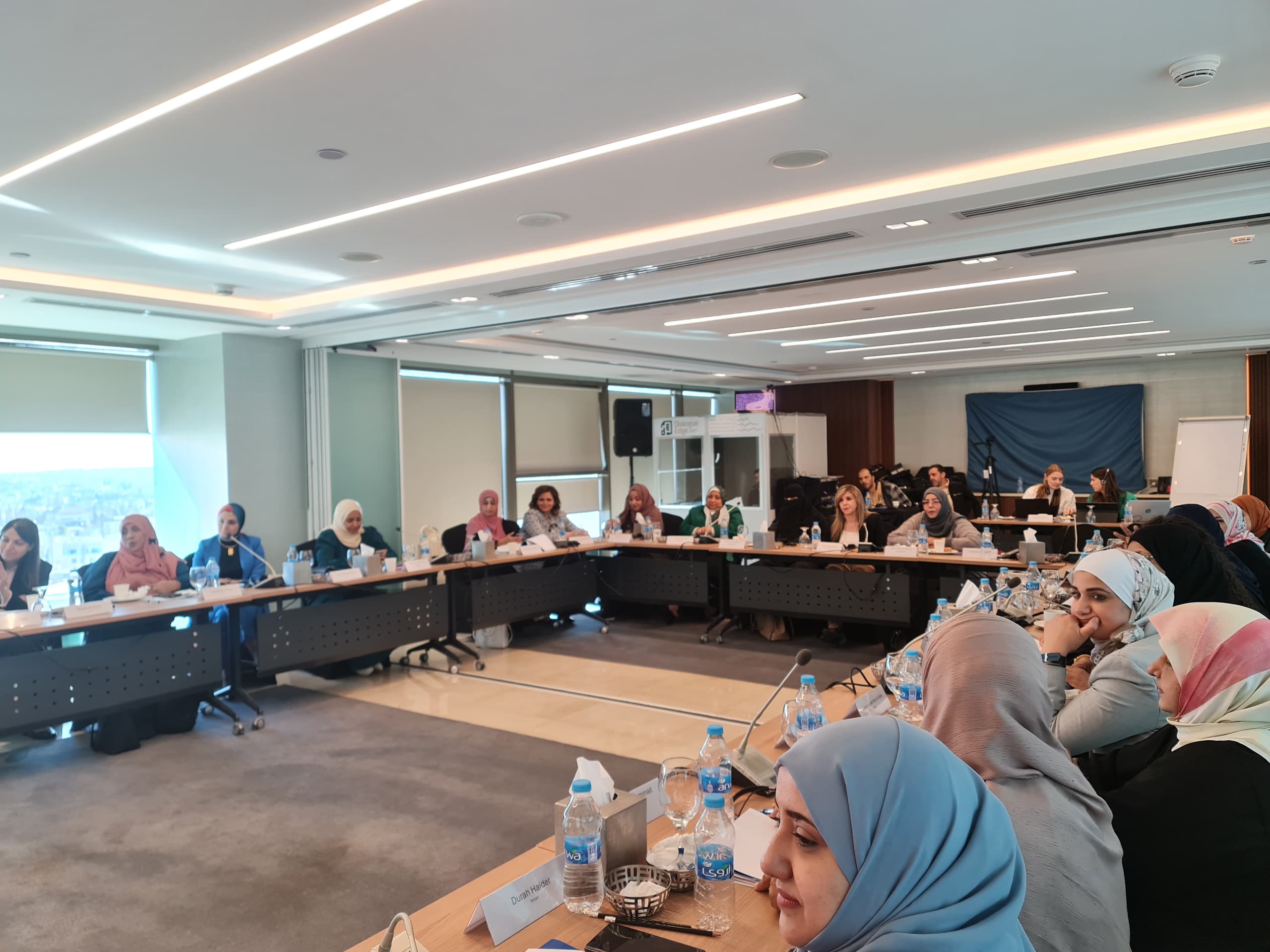 اختتام الورشة التدريبية حول إدارة العدالة ومهارات التمكين الذاتي في الادرن بمشاركة 15 قاضية يمنية