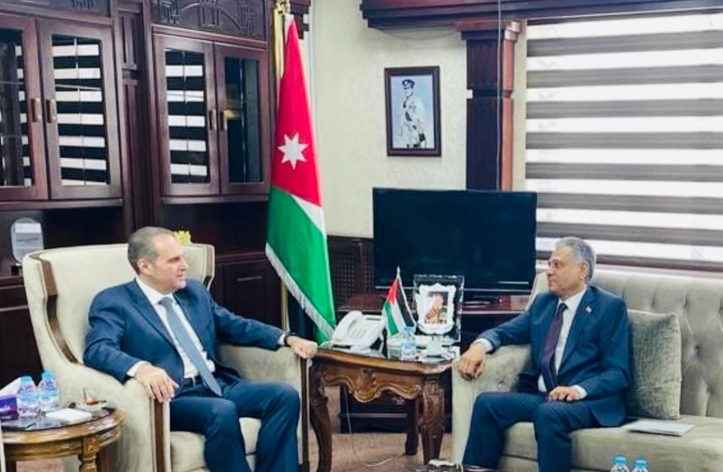 السفير فقيرة يبحث مع وزير الصحة الاردني تعزيز التعاون الصحي