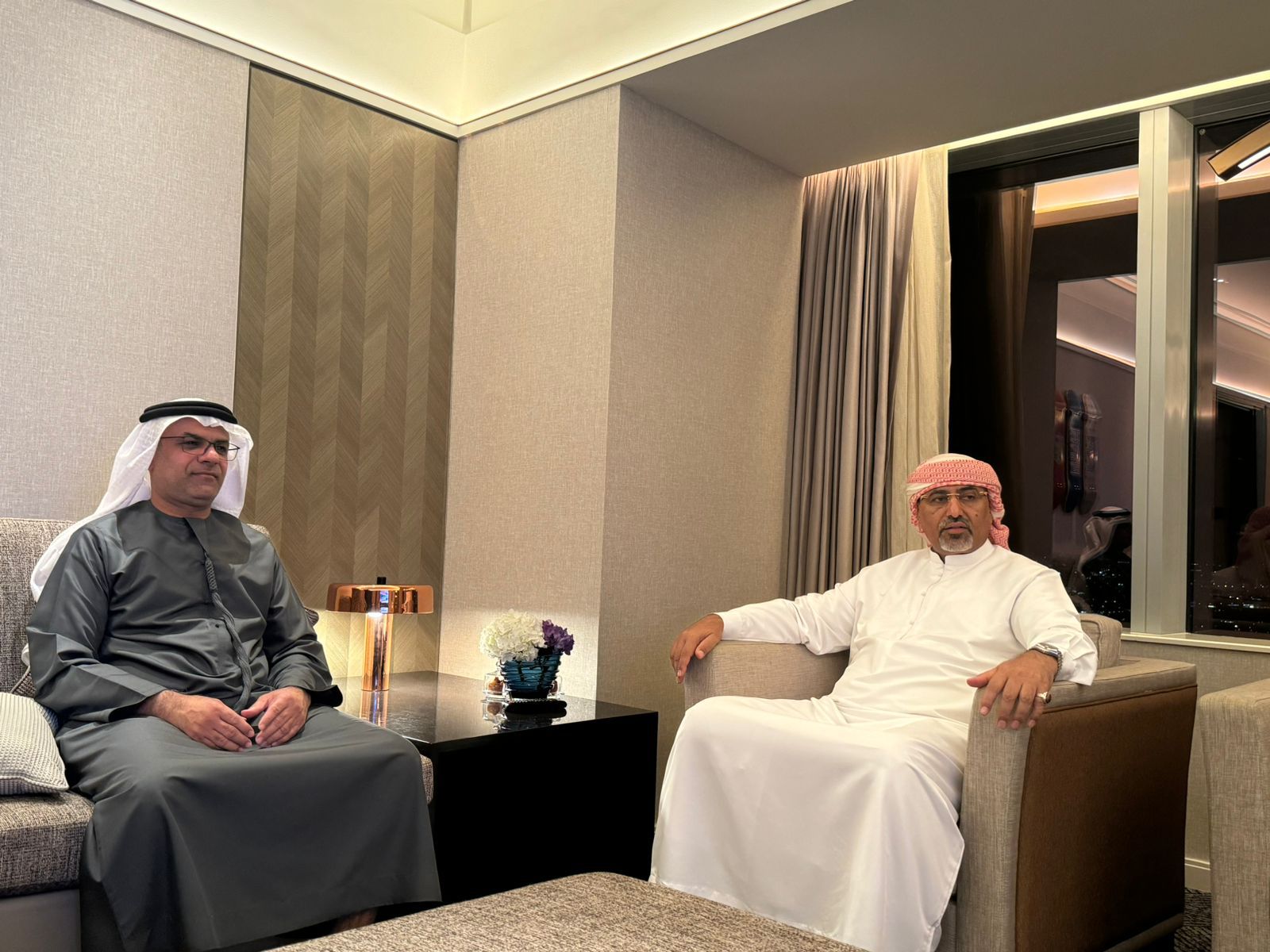 اللواء الزبيدي يلتقي سفير دولة الامارات العربية المتحدة