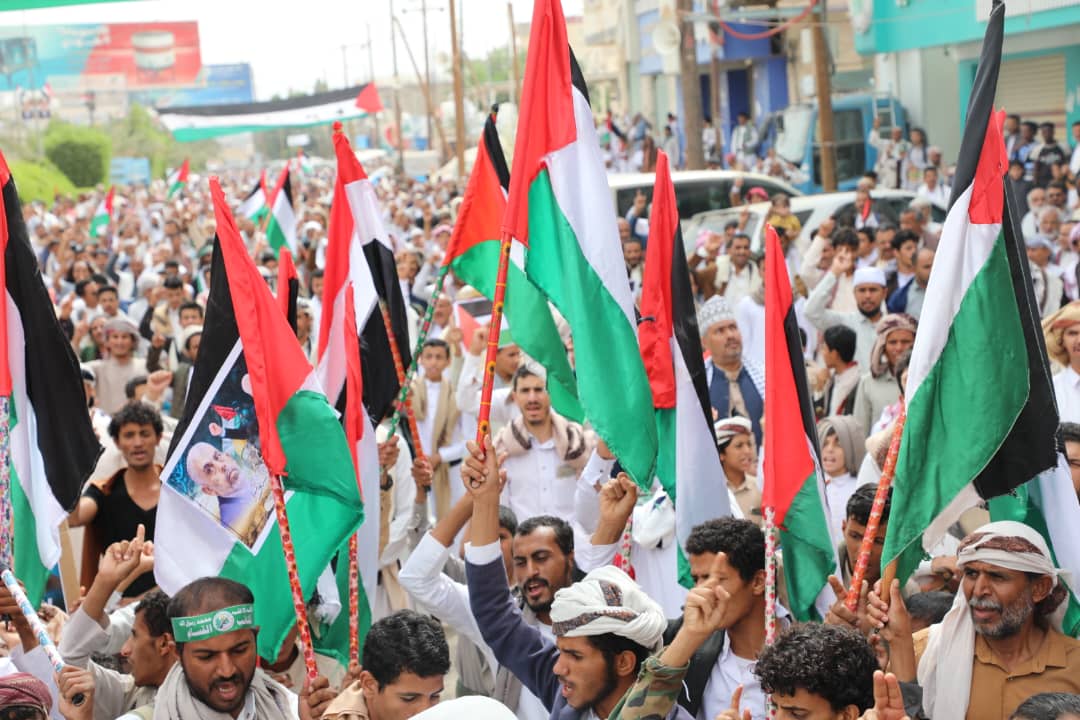 وقفة في مأرب للتضامن مع الشعب الفلسطيني والتنديد بالجرائم الصهيونية المستمرة في غزة