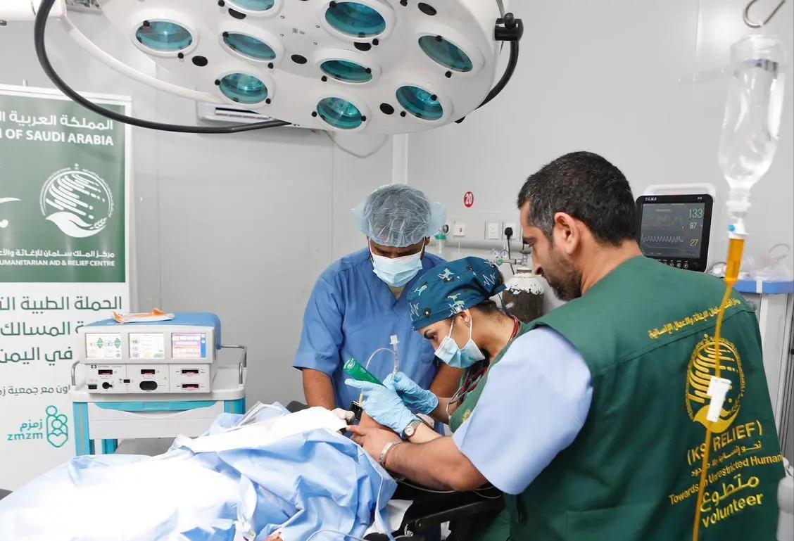 اختتام المشروع الطبي التطوعي للجراحات المتخصصة والجراحة العامة للأطفال في سقطرى