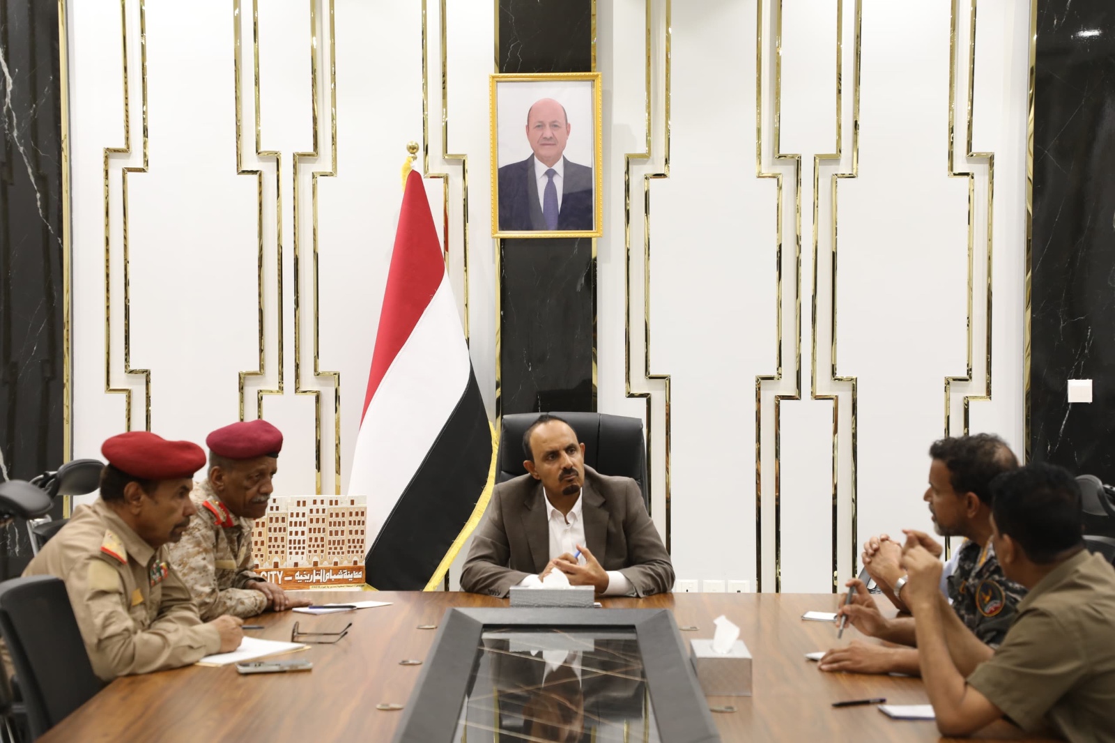 اللجنة الأمنية في حضرموت تؤكد رفضها القاطع لأي عمليات تجنيد خارج إطار مؤسستي الأمن والدفاع
