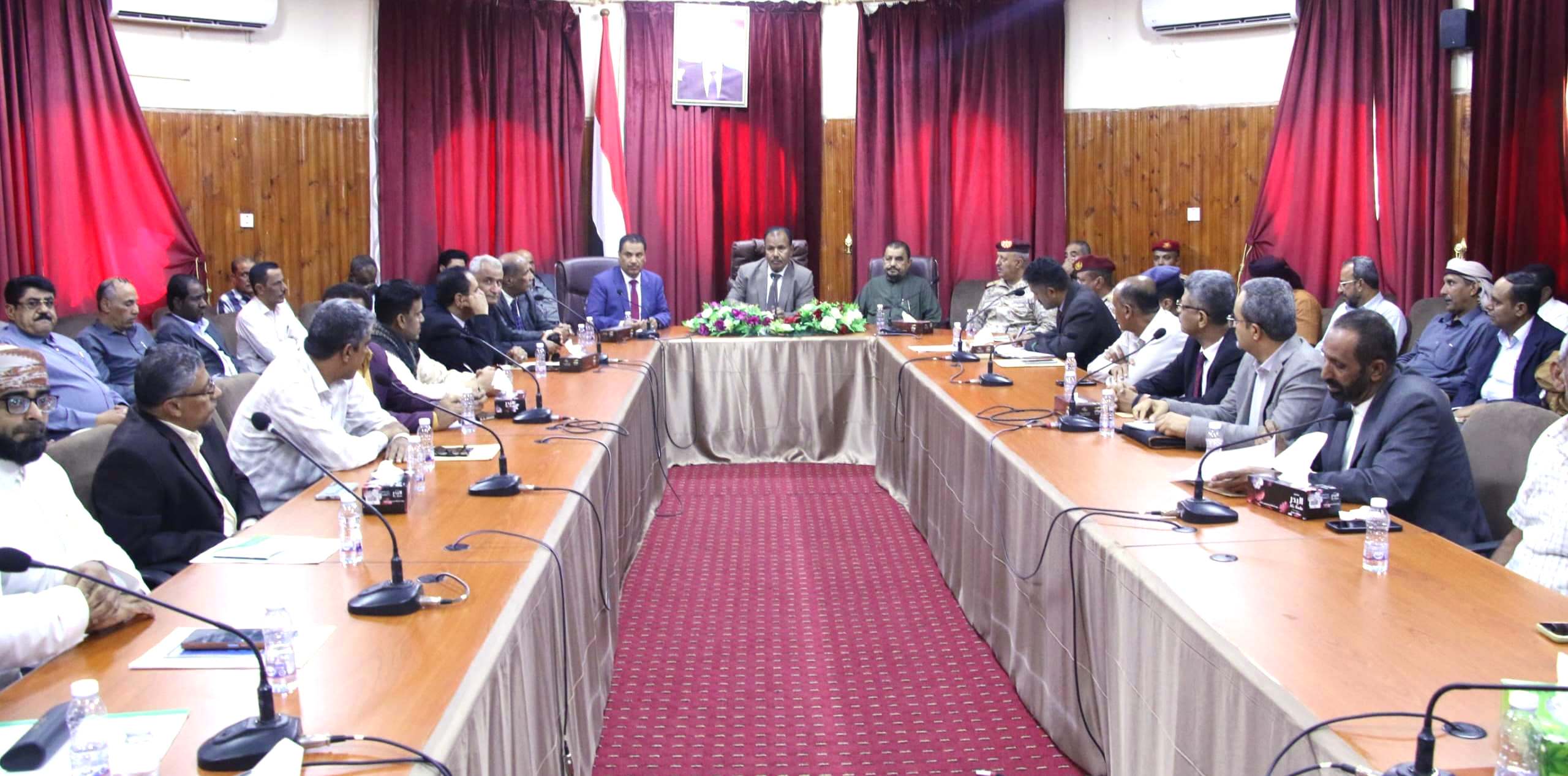 تنفيذي وادي حضرموت يناقش تقارير نشاط مكاتب تنفيذية وأداء مديرية رخية