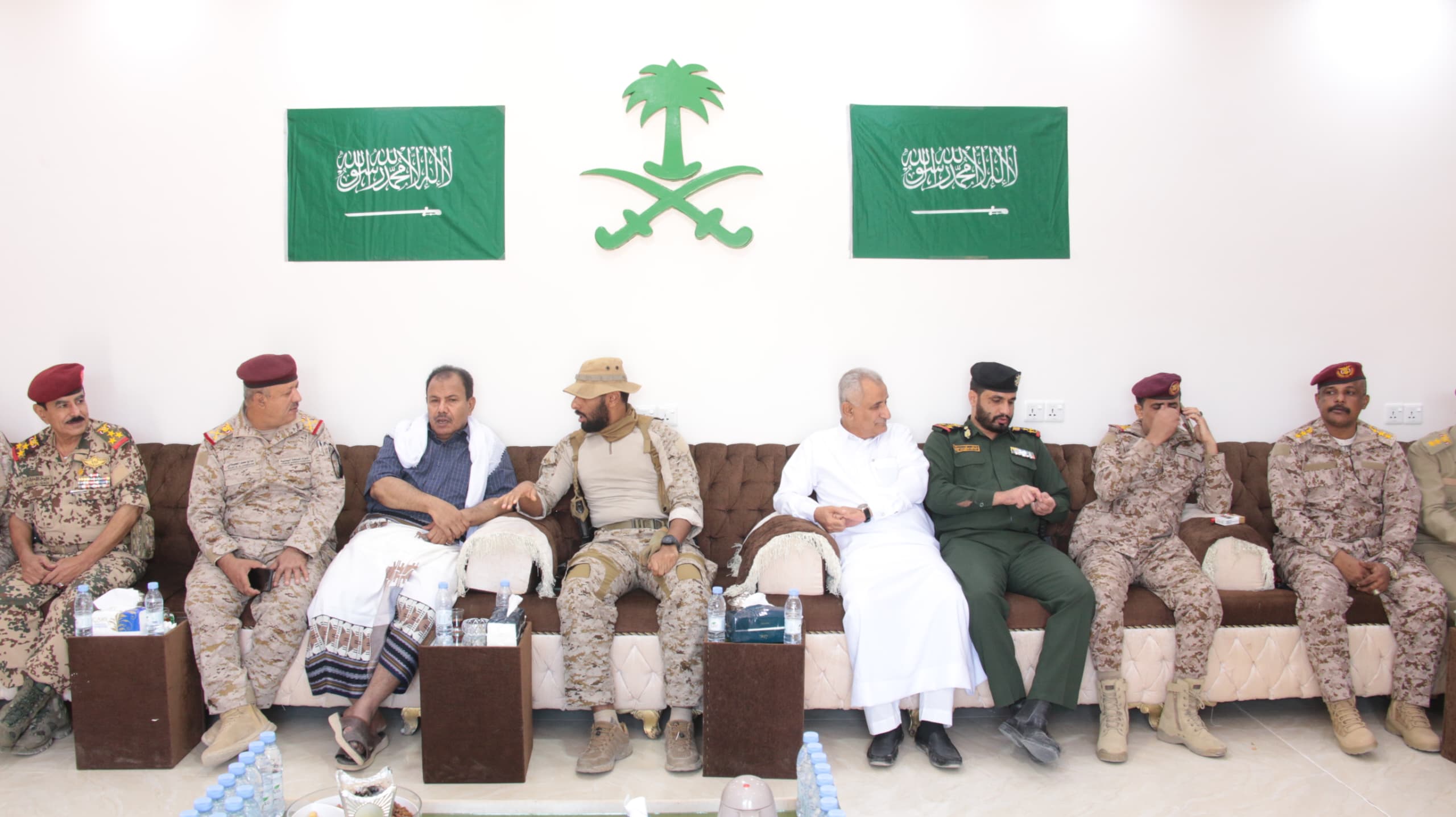 العامري يزور قيادة التحالف العربي بوادي حضرموت ويتفقد المرضى بهيئة مستشفى سيئون