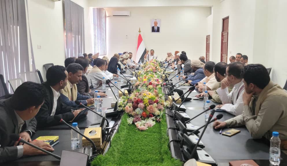 تنفيذي مأرب يناقش عددًا من القضايا المتعلقة بالجوانب الخدمية والتنموية والأمنية بالمحافظة