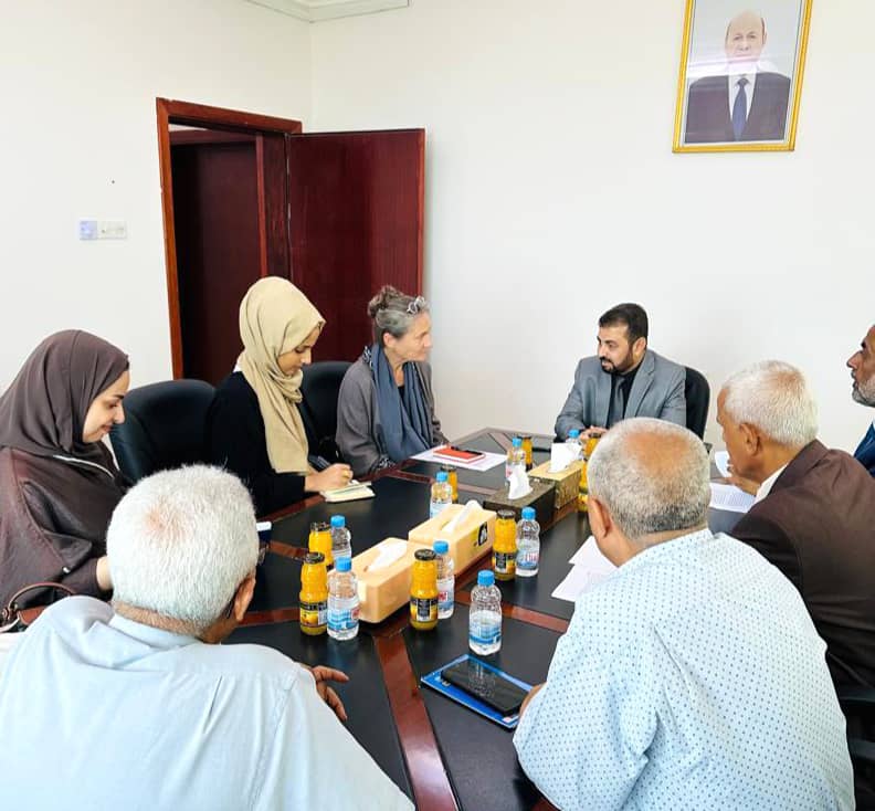 رئيس جهاز الرقابة يناقش مع السفيرة الهولندية تعزيز التعاون المشترك