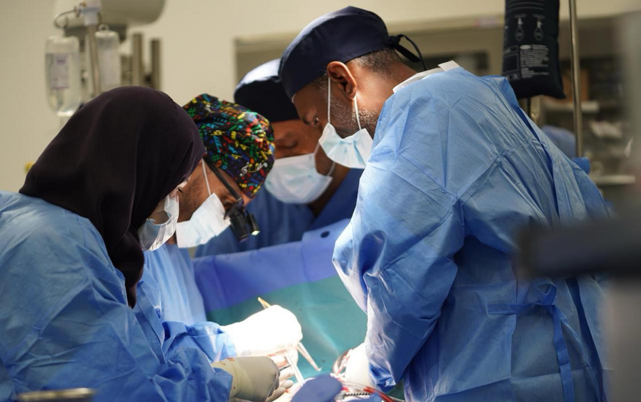 تدشين المشروع الطبي التطوعي لجراحة القلب المفتوح والقسطرة القلبية للأطفال في عدن