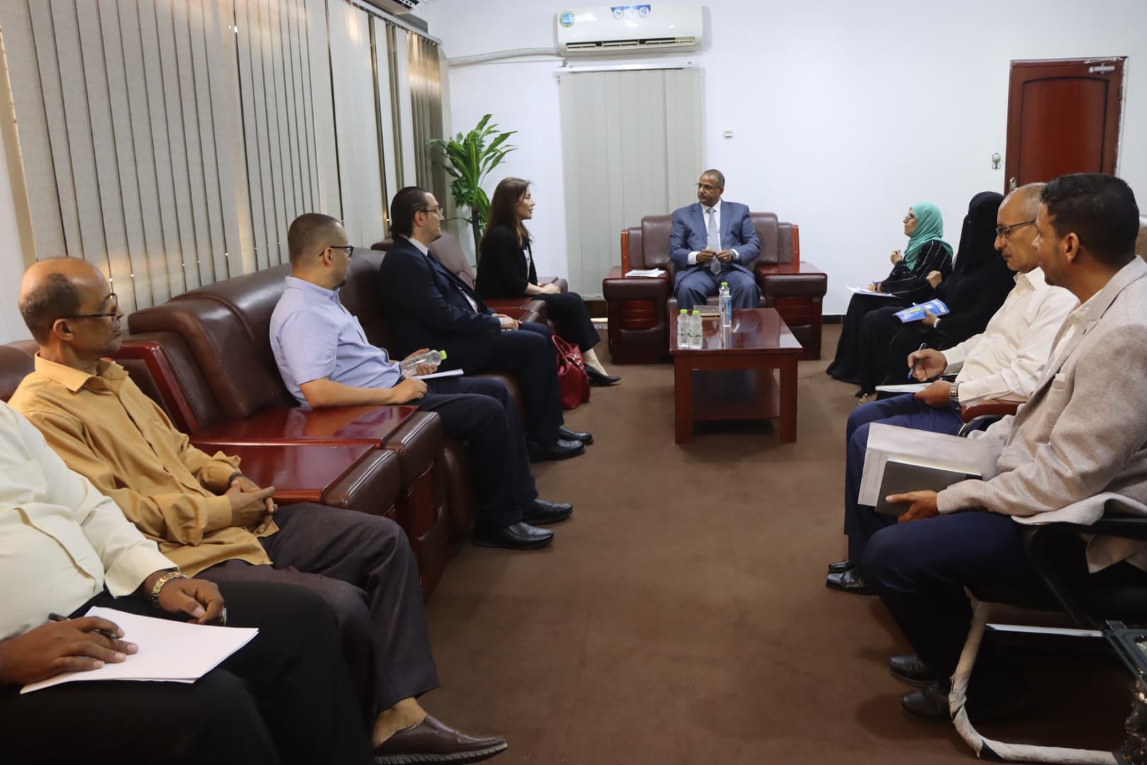 الزعوري يبحث مع الأمم المتحدة تعزيز حماية وتمكين المرأة في اليمن