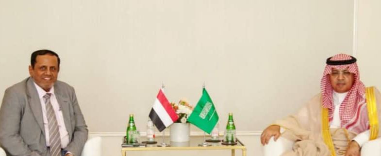 رئيس هيئة الطيران يبحث مع نظيره السعودي تعزيز التعاون في مجال الطيران المدني