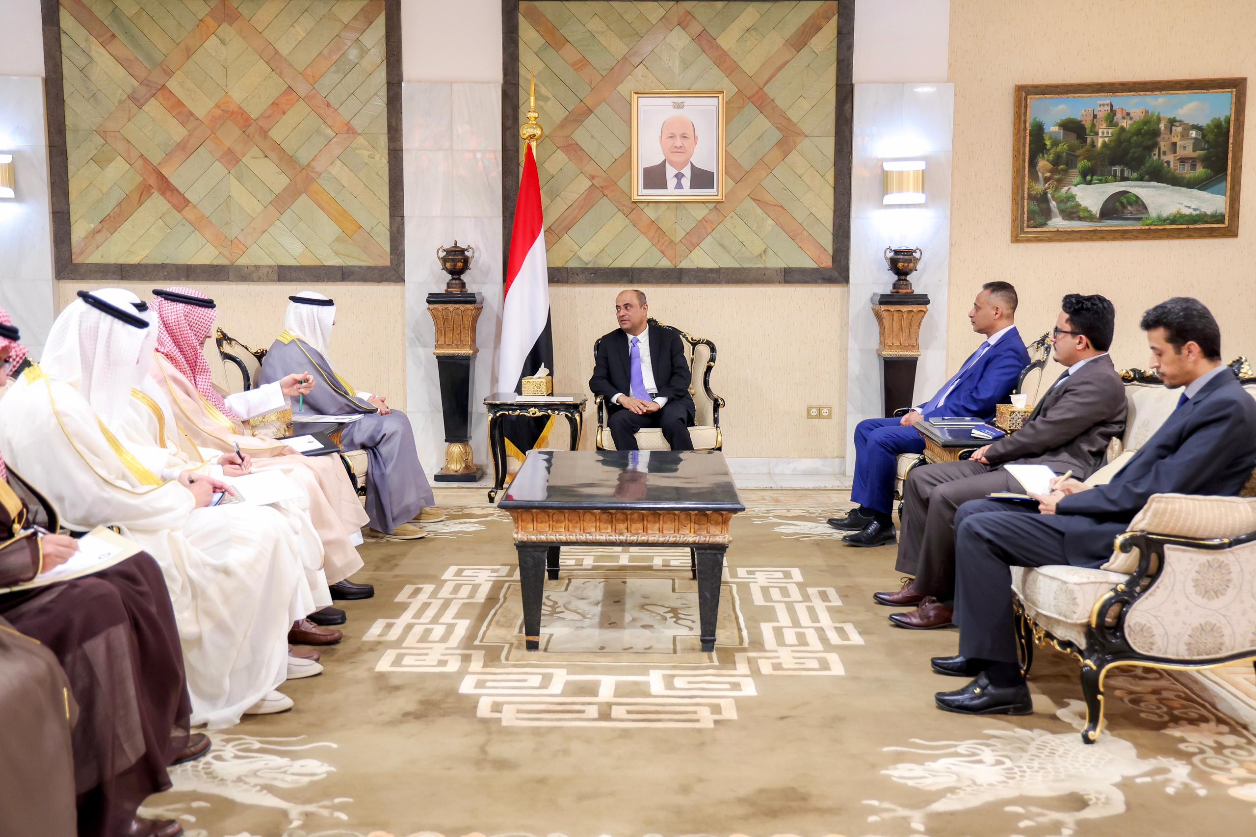 رئيس الوزراء يستقبل امين عام مجلس التعاون لدول الخليج العربية