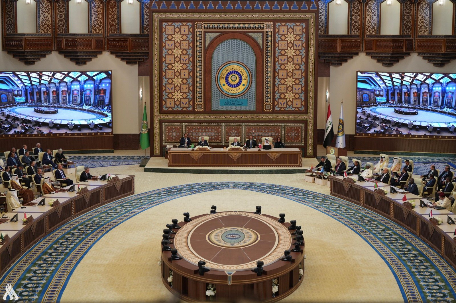 القادة العرب يؤكدون الدعم الثابت لمجلس القيادة الرئاسي والحفاظ على اليمن وسيادته ووحدته