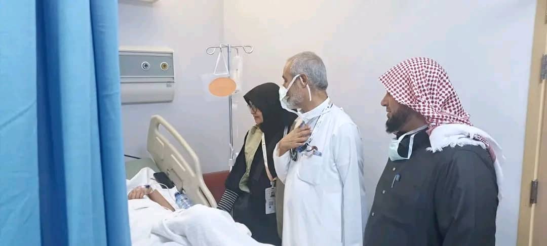 نائب وزير الصحة يطلع على الاوضاع الصحية للحجاج اليمنيين في المدينة المنورة