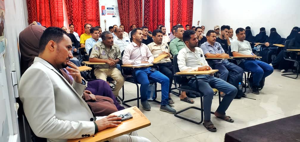 تدشين دورة لكوادر المستشفيات بتعز حول الاصابات الجماعية