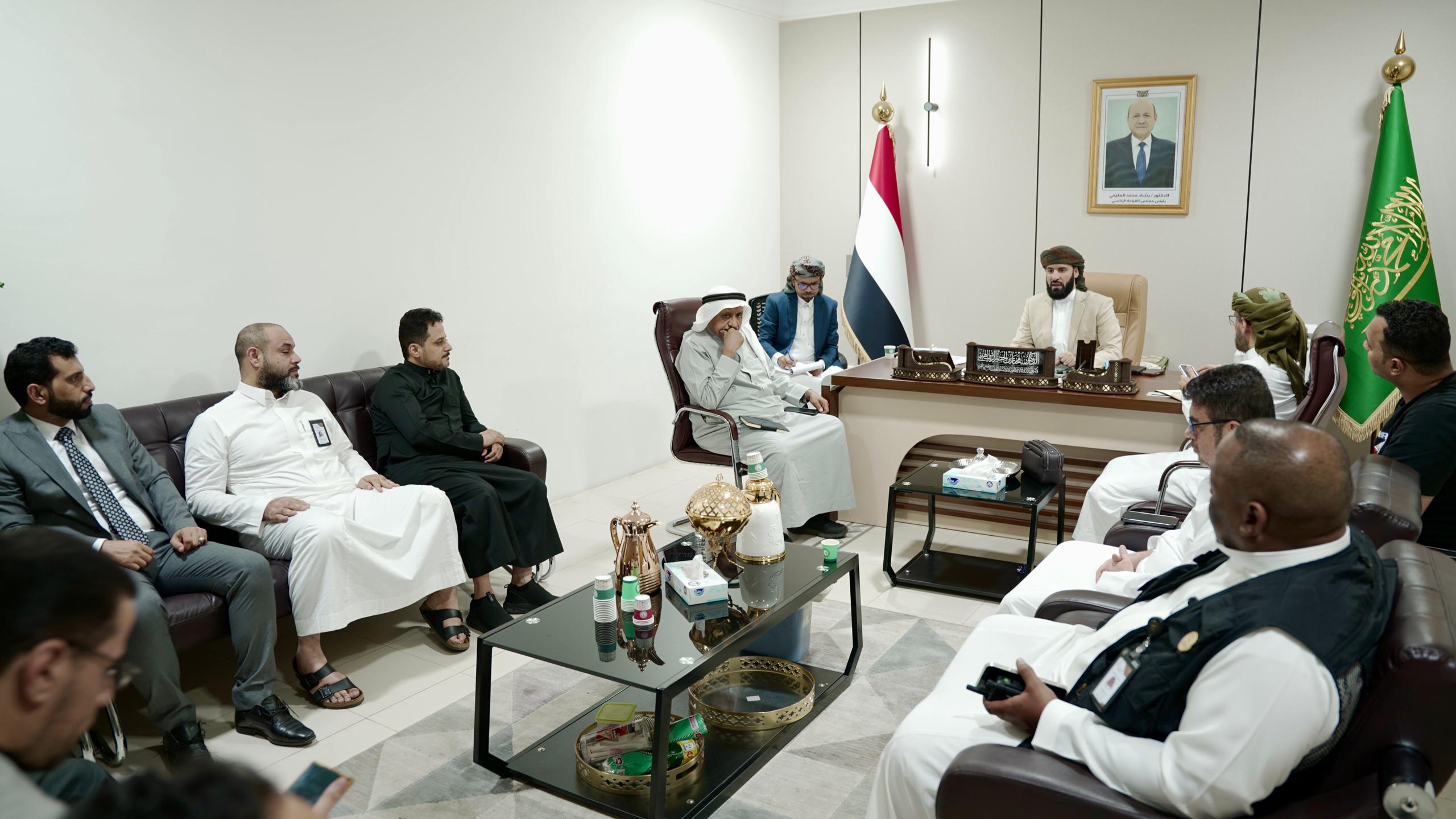 اجتماع يناقش ترتيبات تصعيد نقل الحجاج اليمنيين بين المشاعر المقدسة لموسم حج 1446هـ
