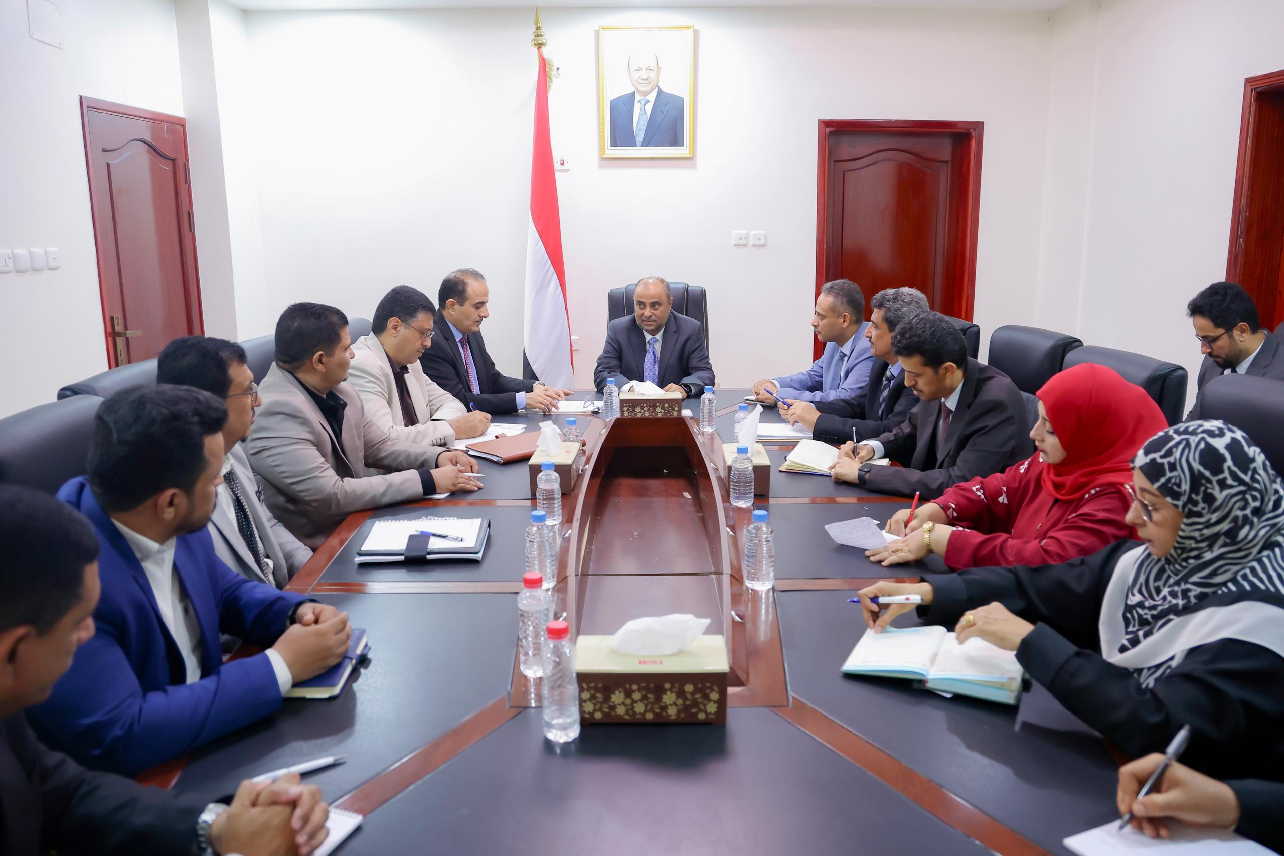 رئيس الوزراء يوجه بتكامل الجهود ورفع مستوى التنسيق القطاعي لمكافحة الأوبئة والحميات