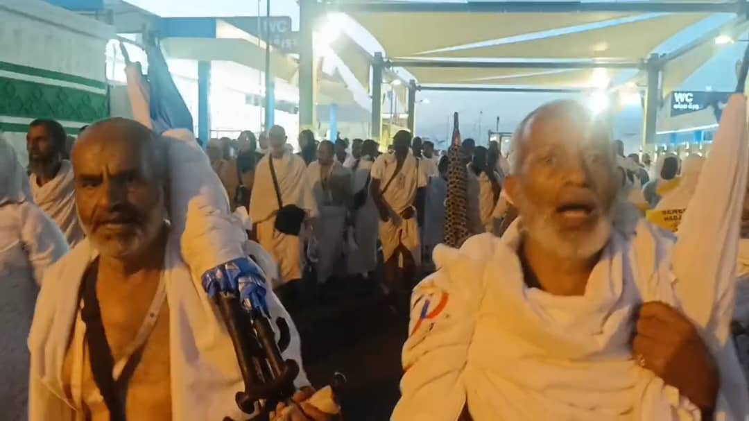 حجاج يمنيون يشيدون بجهود وزارة الأوقاف والخدمات المقدمة في موسم حج هذا العام