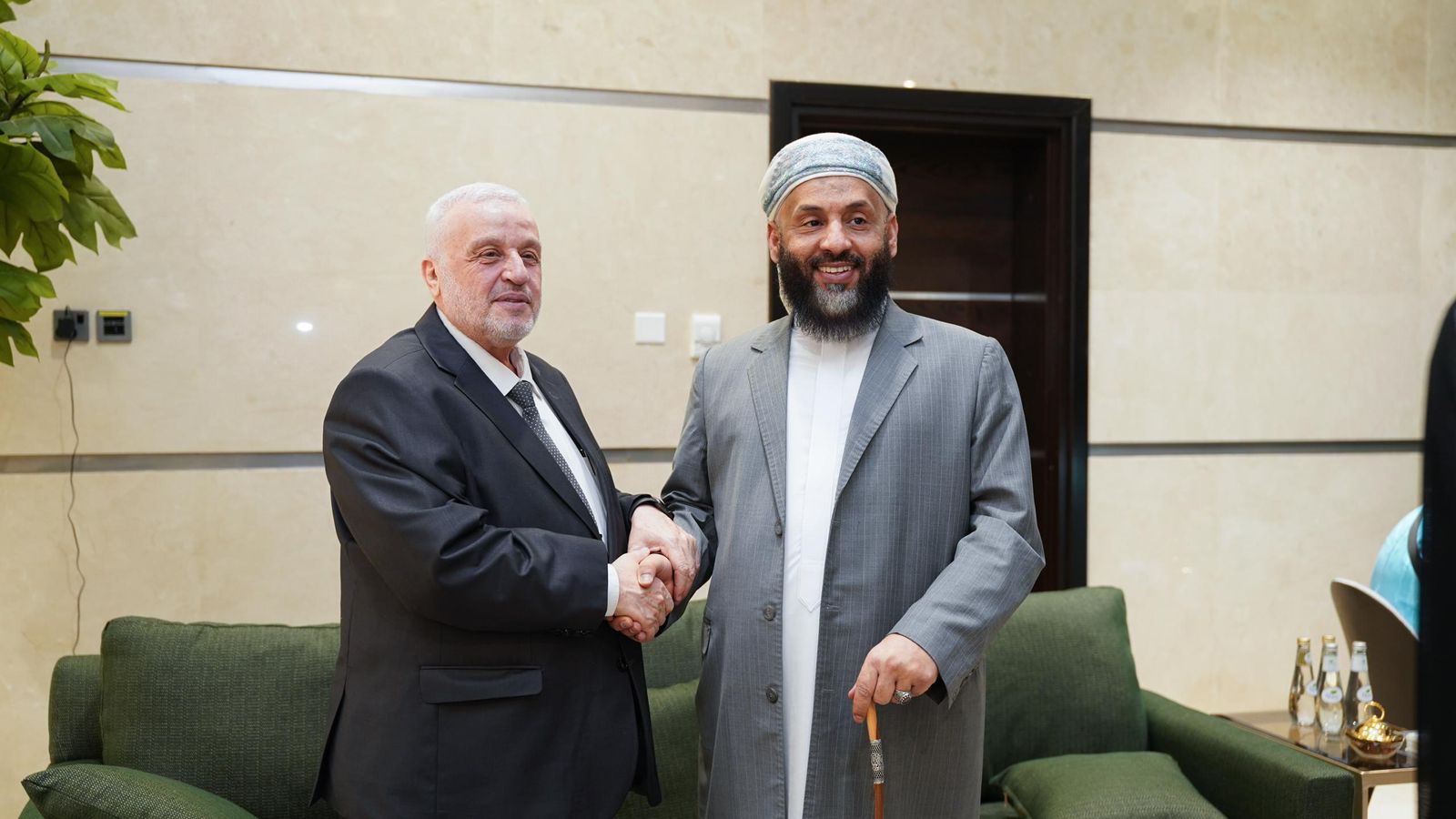 وزير الأوقاف يبحث مع عدد من نظرائه في الدول العربية والإسلامية تعزيز التعاون الثنائي