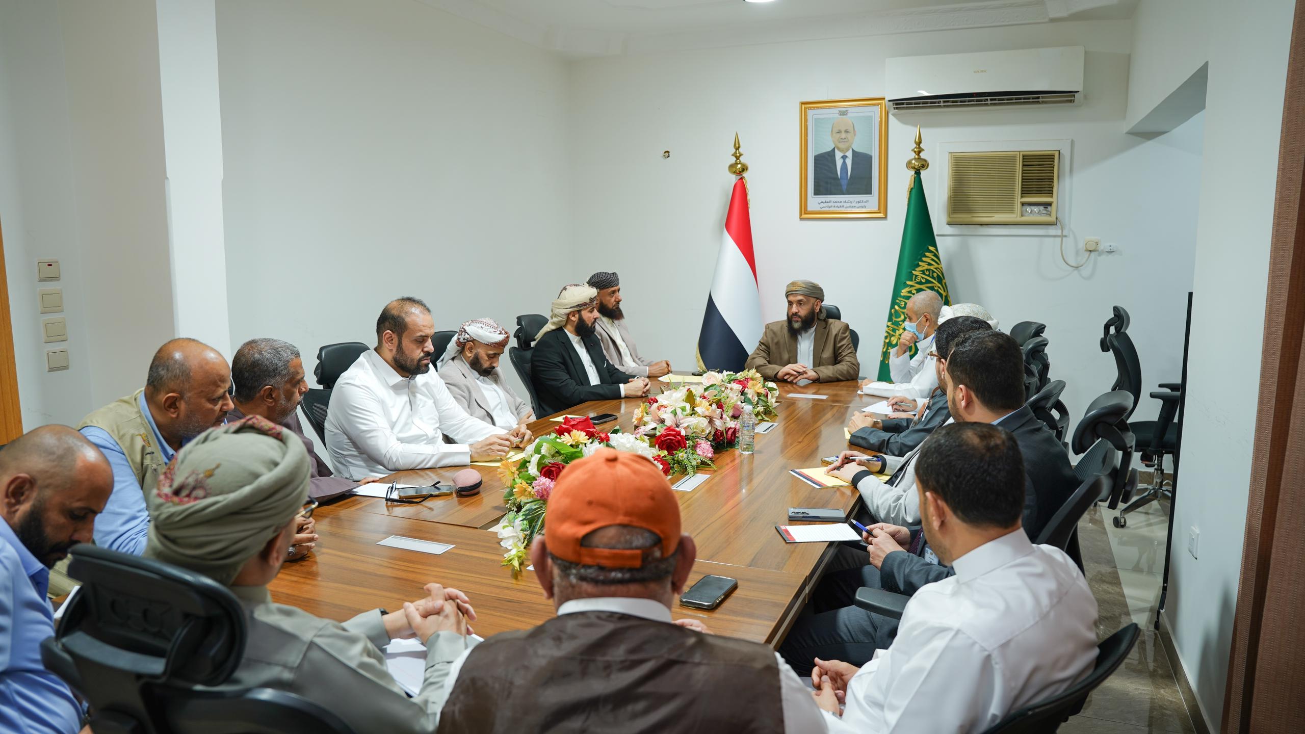 اللجنة العليا للحج تعقد اجتماعاً موسعاً لتقييم موسم حج هذا العام ١٤٤٦هـ