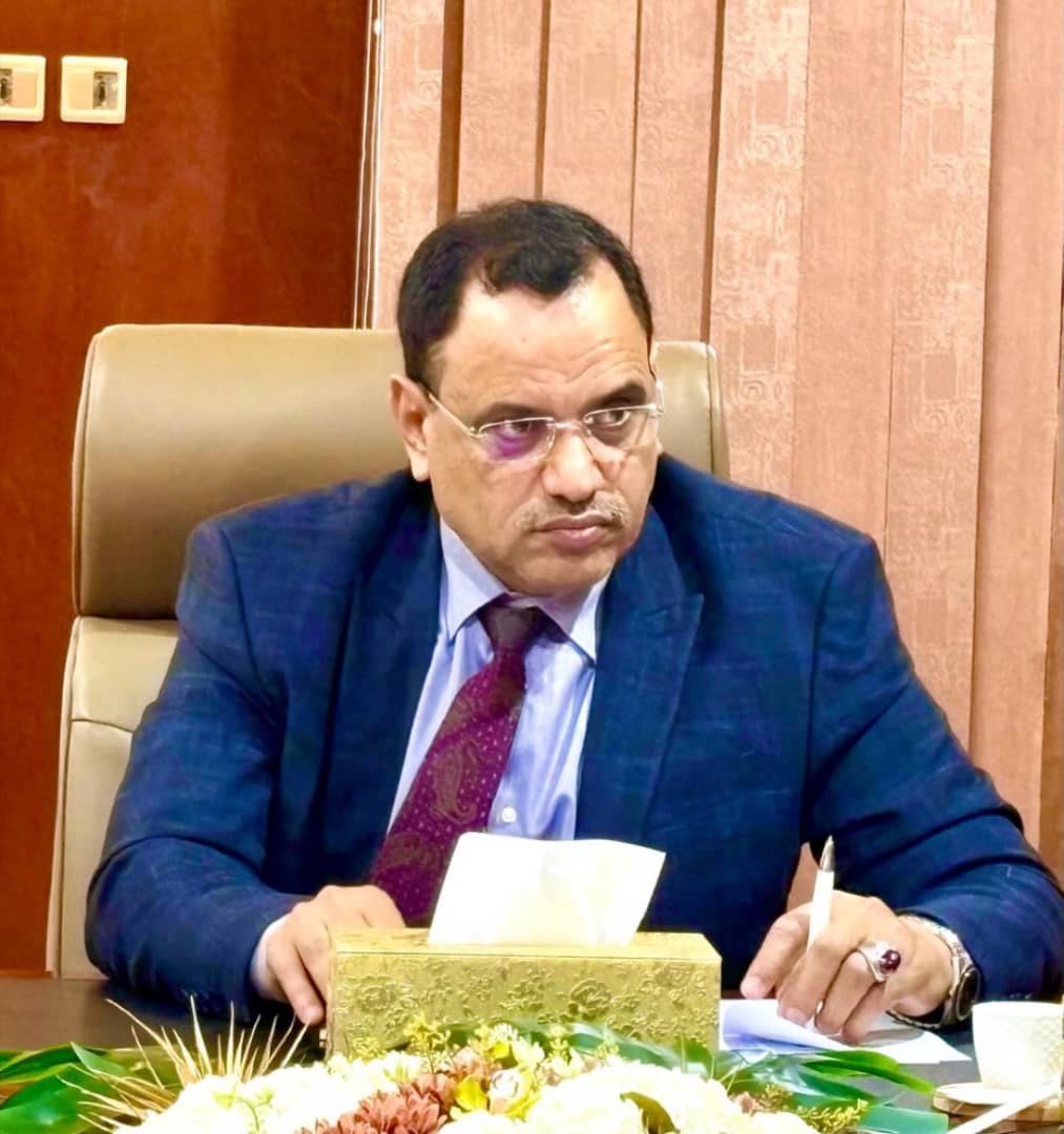 الوزير السقطري يؤكد أهمية الإدارة المتكاملة للمياه لمواجهة آثار الحرب والتغيرات المناخي