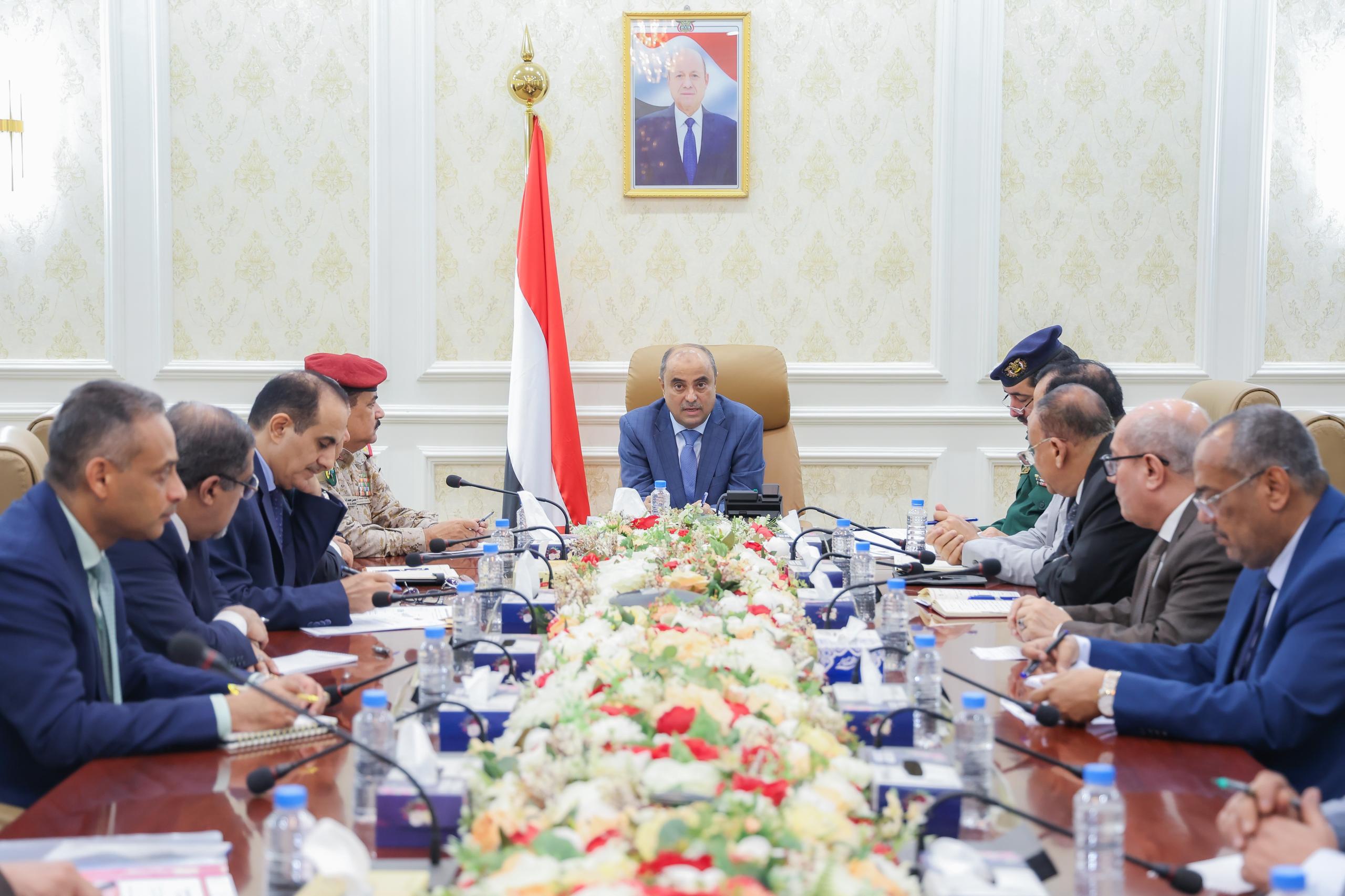 رئيس الوزراء يترأس اجتماع للجنة العليا لمكافحة التهريب