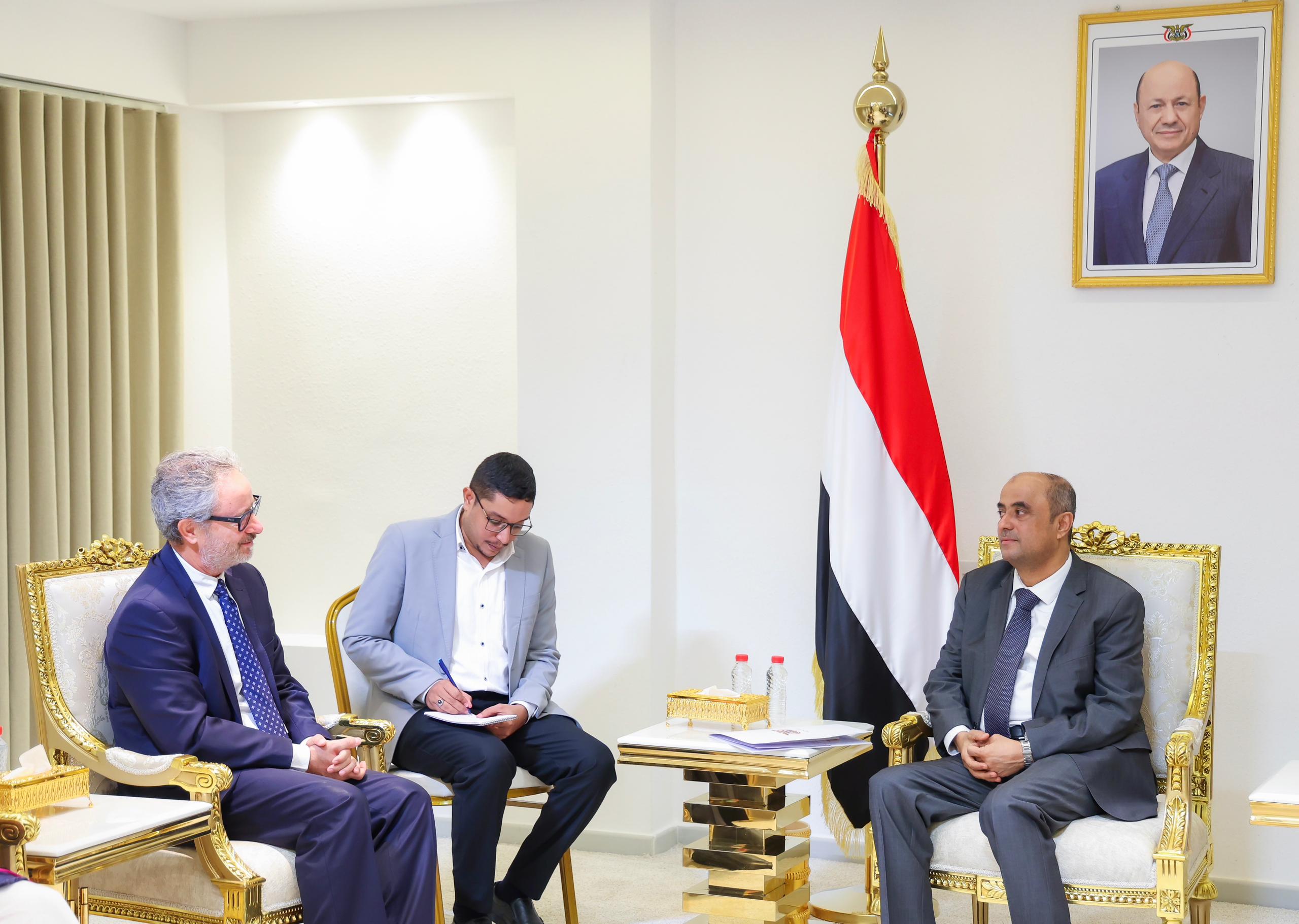رئيس الوزراء يستقبل في عدن بعثة وسفراء عدد من دول الاتحاد الأوروبي