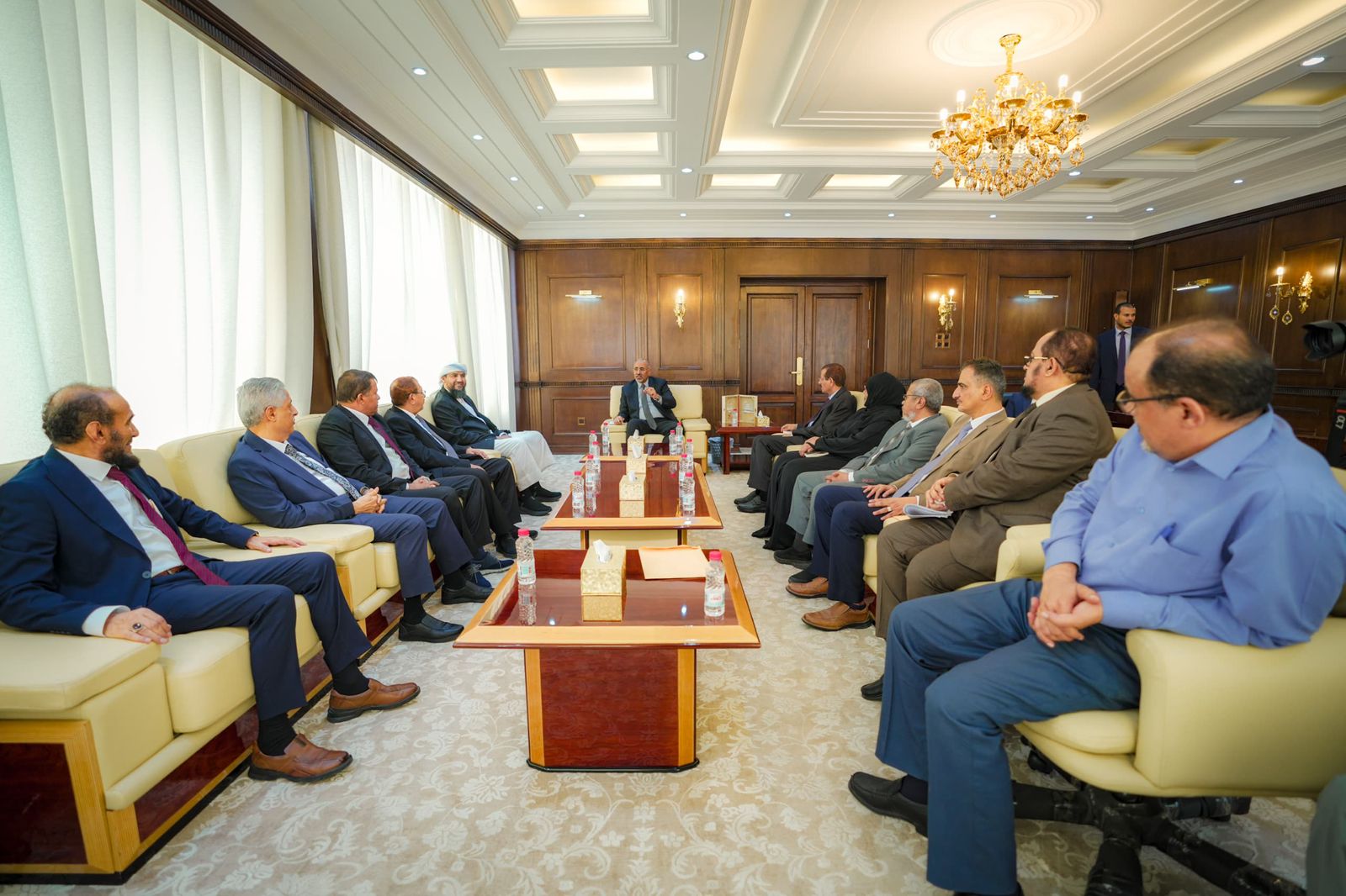 عضوا مجلس القيادة يلتقيان رئيس مجلس القضاء الأعلى ورئيس المحكمة العُليا والنائب العام
