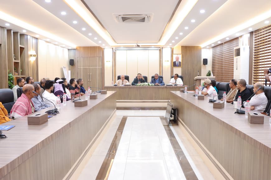 اشهار جمعيتي البن والعسل في عدن