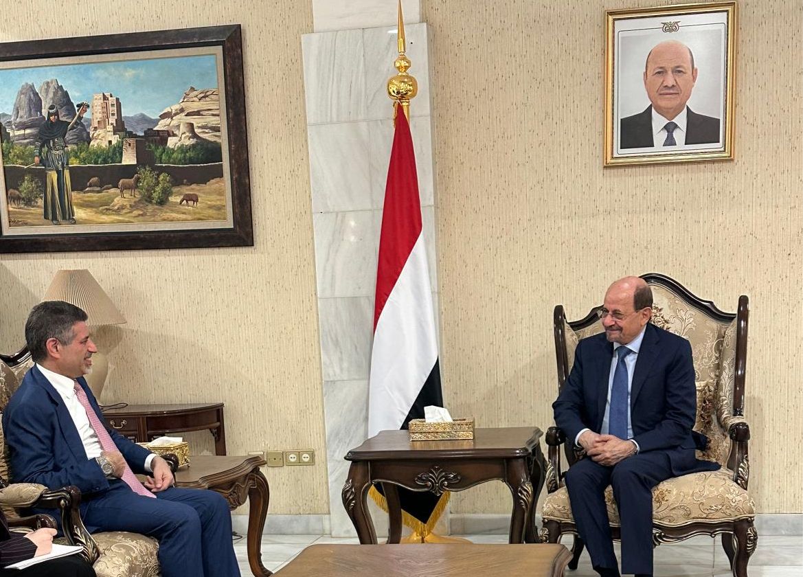 وزير الخارجية يبحث مع السفير الأمريكي العلاقات الثنائية وتطورات الاوضاع في اليمن