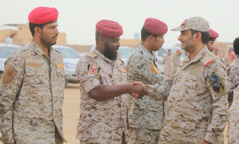 رئيس هيئة الأركان يطّلع على جاهزية الفرقة الثانية بقوات درع الوطن