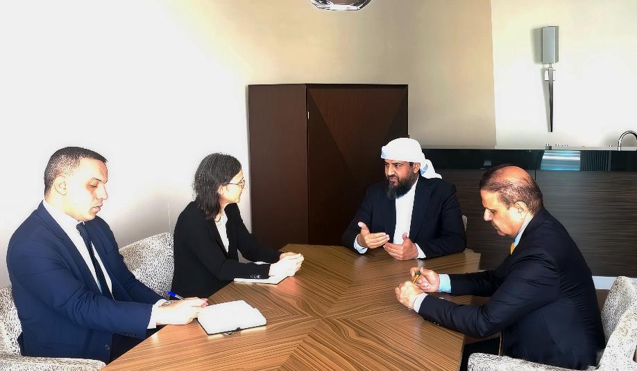 عضو مجلس القيادة المحرّمي يبحث مع السفيرة الفرنسية تعزيز العلاقات الثنائية ومكافحة الإرهاب