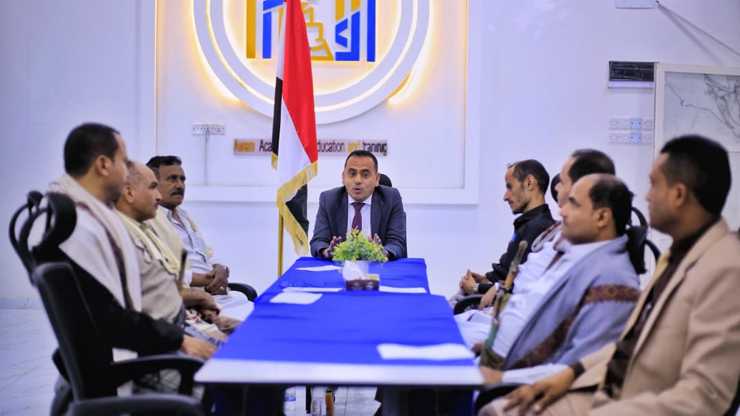 قيادات فروع الاحزاب السياسية بريمة تؤكد على استعادة روح ثورة 26 سبتمبر ووحدة الصف الوطني