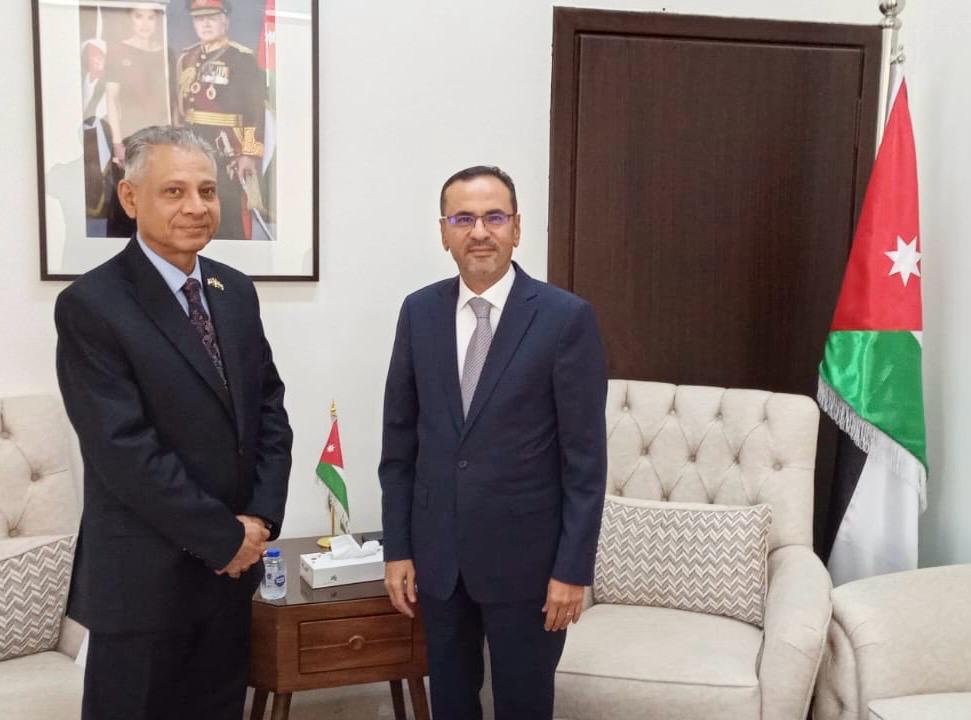 سفير اليمن يلتقي رئيس الدائرة العربية والشرق أوسطية في الخارجية الاردنية
