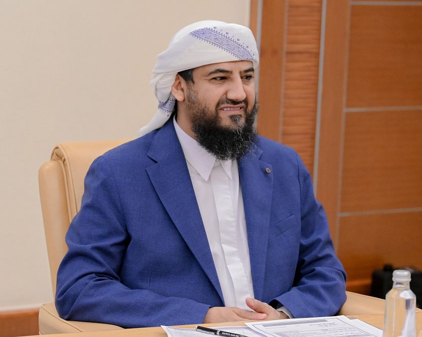 عضو مجلس القيادة المحرمي يؤكد استمرار اجتثاث الإرهاب وعناصره الآثمة من جذورها