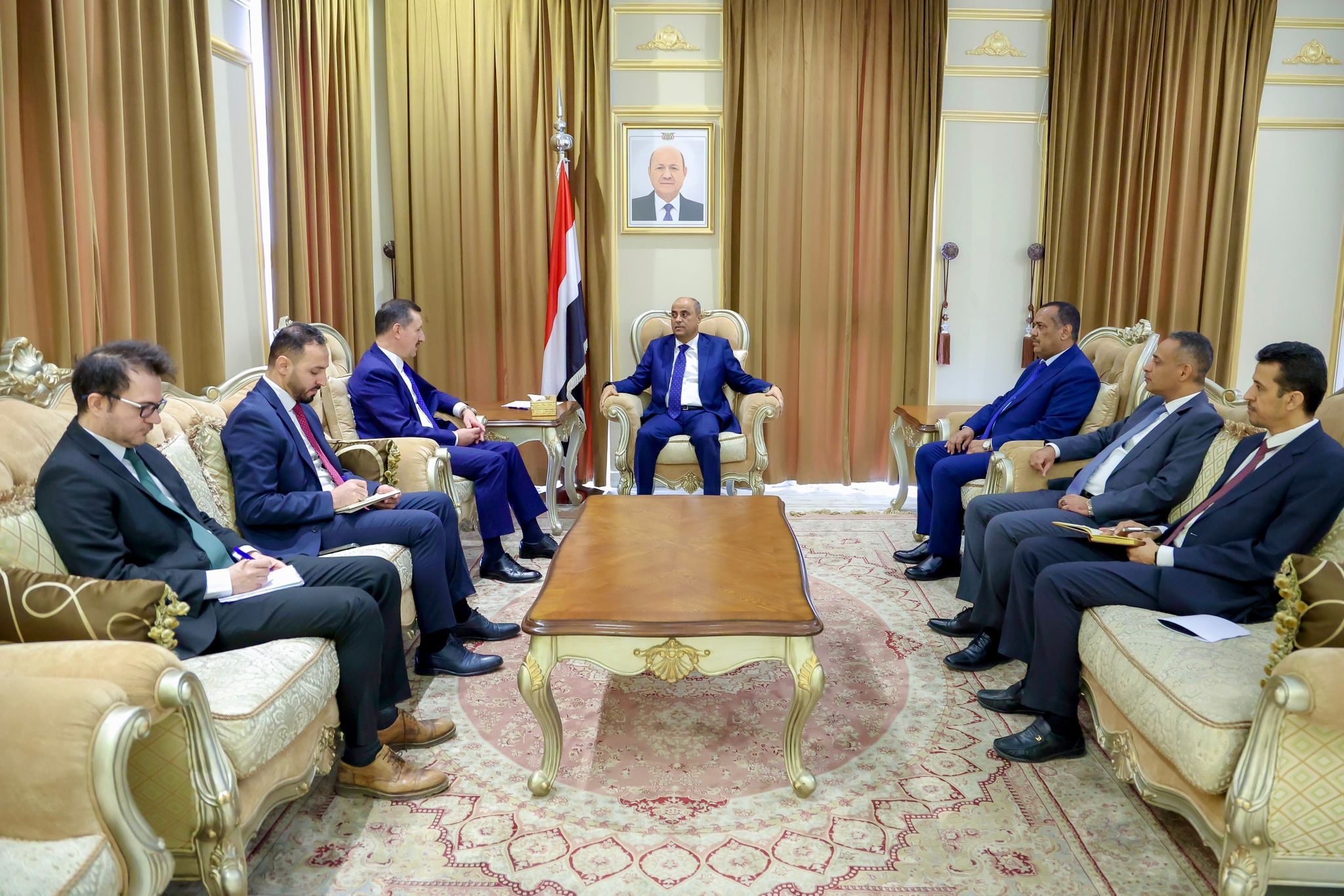 رئيس الوزراء يستقبل سفير جمهورية تركيا