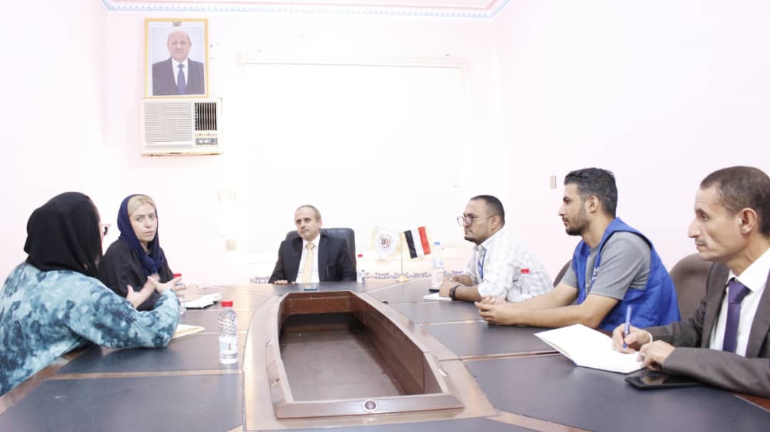 وزير التعليم العالي يبحث مع منظمة الهجرة الدولية احتياجات المعاهد المهنية في عدن ولحج وتعز