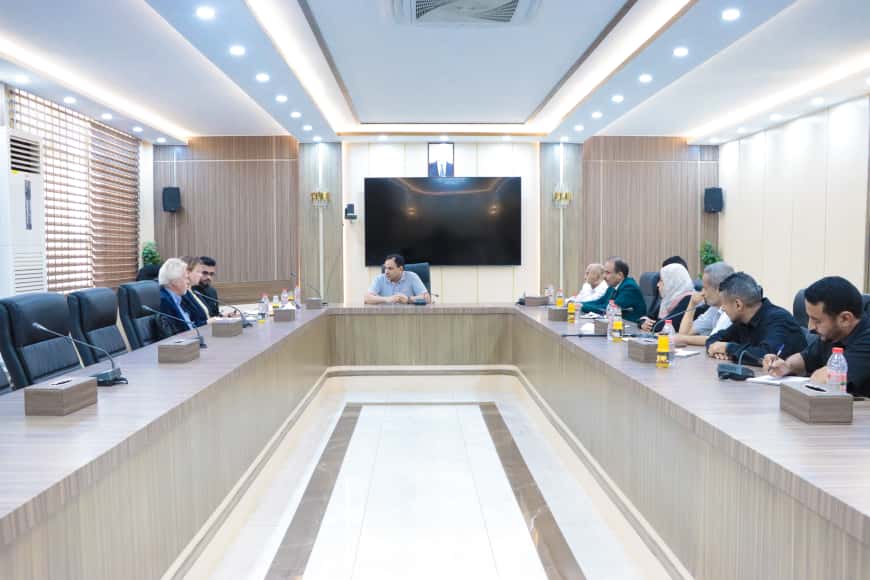 الوزير السقطري يبحث مع الوفد الهولندي تعزيز التعاون في المجالات الزراعية والمائية والسمكية