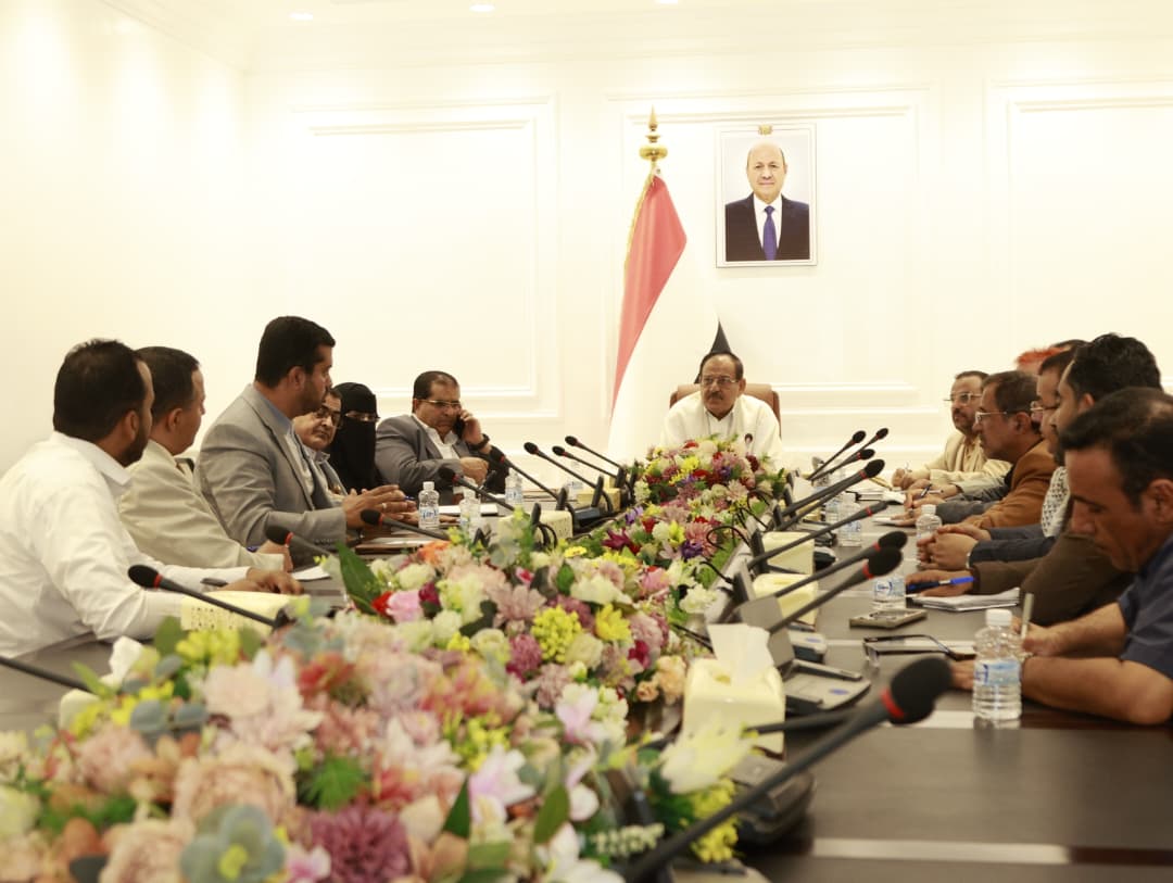 اجتماع بمأرب يناقش آليات حشد الموارد لتنفيذ خطة التنمية في المحافظة للأعوام 2026 - 2030م