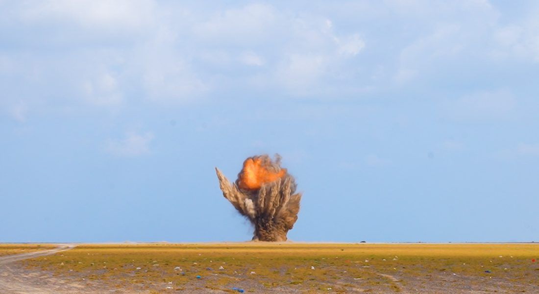 "مسام" يتلف 4100 لغماً وقنبلة ومخلفات حربية في باب المندب