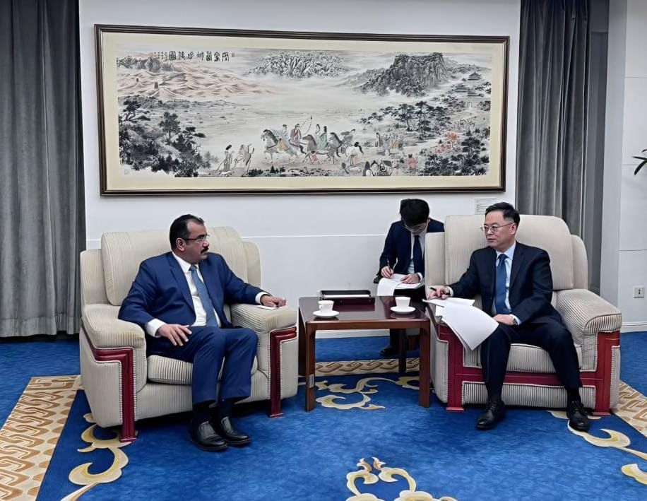 العود يلتقي مدير إدارة غرب آسيا وشمال إفريقيا بوزارة الخارجية الصينية