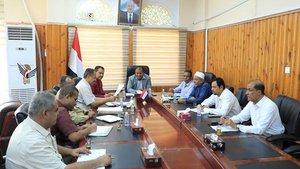 لجنة المناقصات الفرعية بوادي حضرموت تقر إرساء ثلاثة مشاريع تربوية