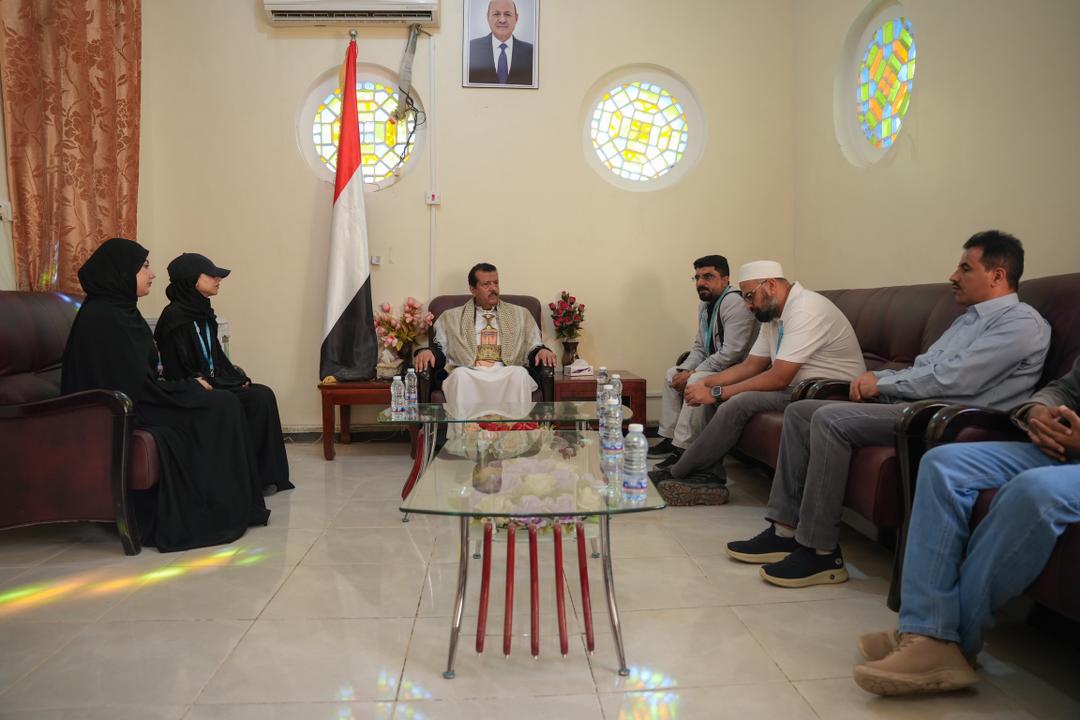 الوكيل مفتاح يشيد بالتدخلات الانسانية لمنظمة "مسلم هاندس" البريطانية في المحافظة